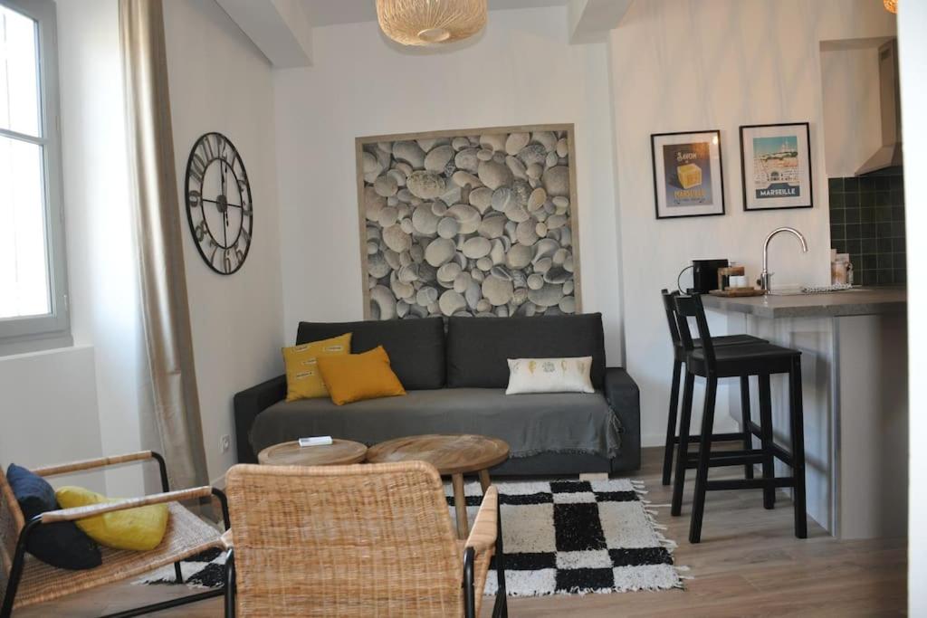 Charmant appartement au coeur du Panier - B&B