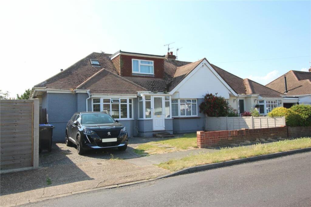 Seaside House Lancing with Parking - B&B Lancing