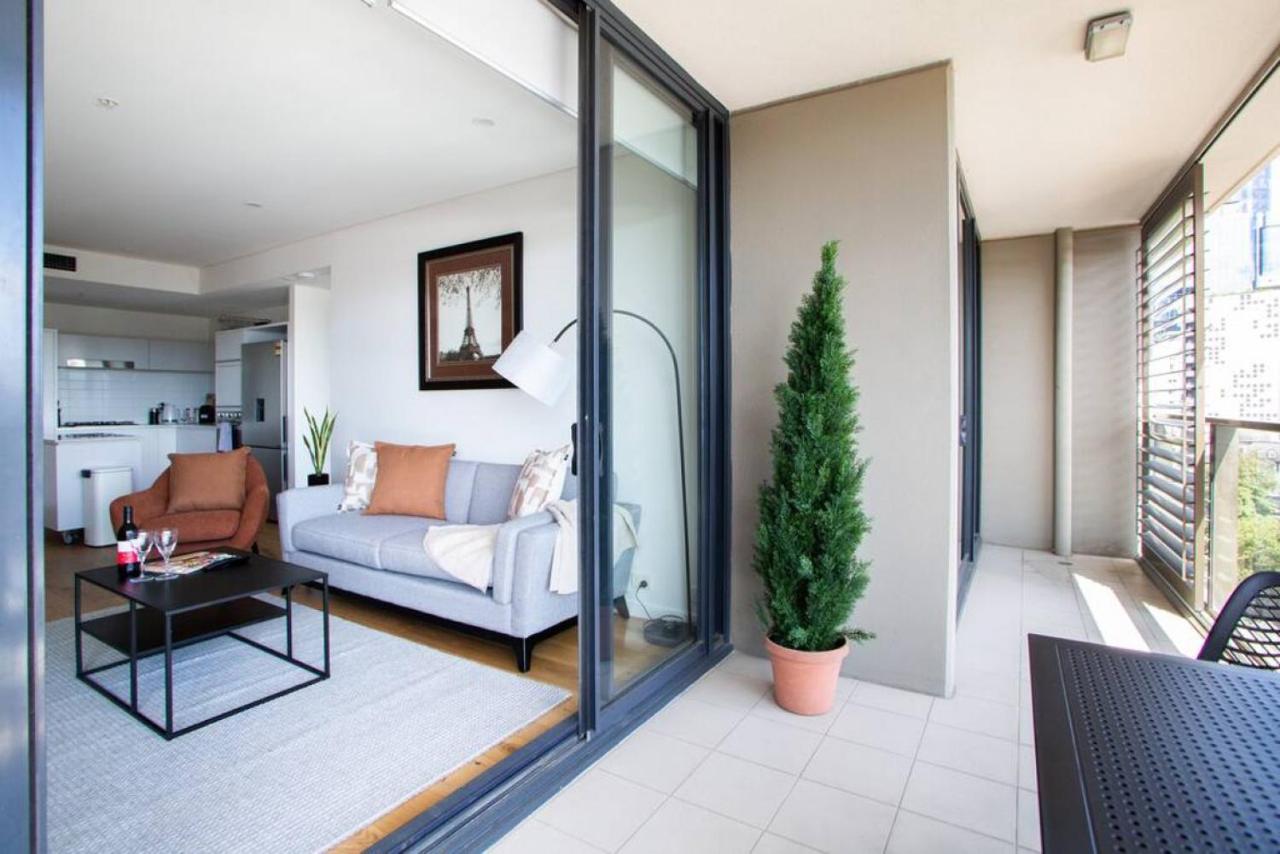 Sapphire of South Yarra - two bedroom condominium - Chambres d’hôtes Melbourne