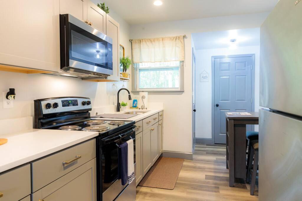 2 Bedroom with Private office - Chambres d'hôtes Monroeville