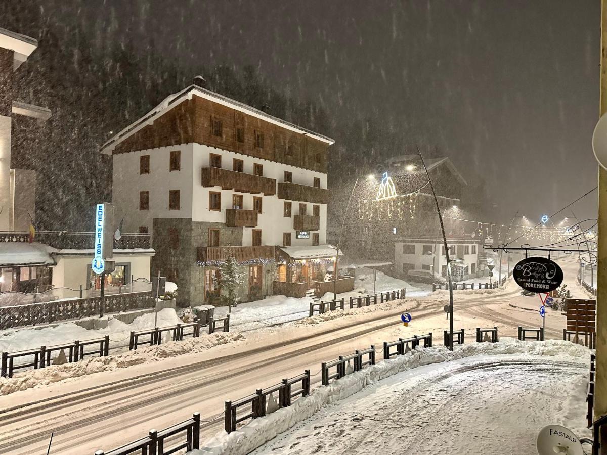 Cozy APT town centre, 2BTH and garage Cervinia - B&B