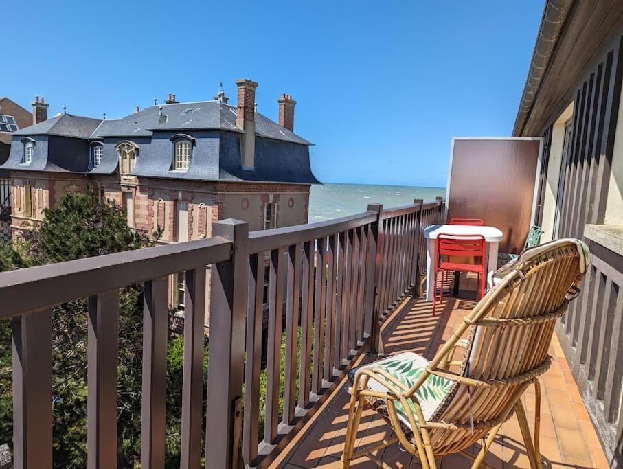 Les Sables d'Or - accès direct plage, vue mer, terrasses, parking - B&B Houlgate