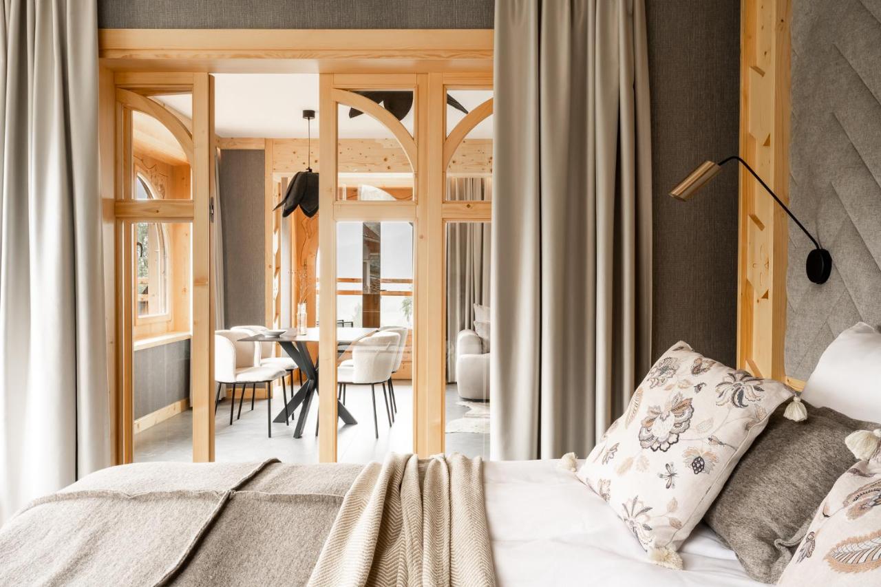 One-Bedroom Apartment with Balcony and Mountain View  