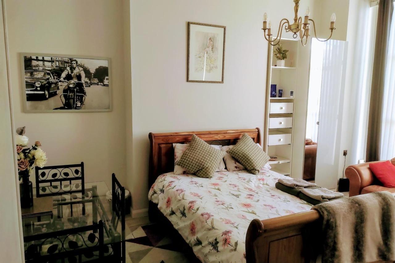 B&B Londres - Modern Studio Apartment - Bed and Breakfast Londres
