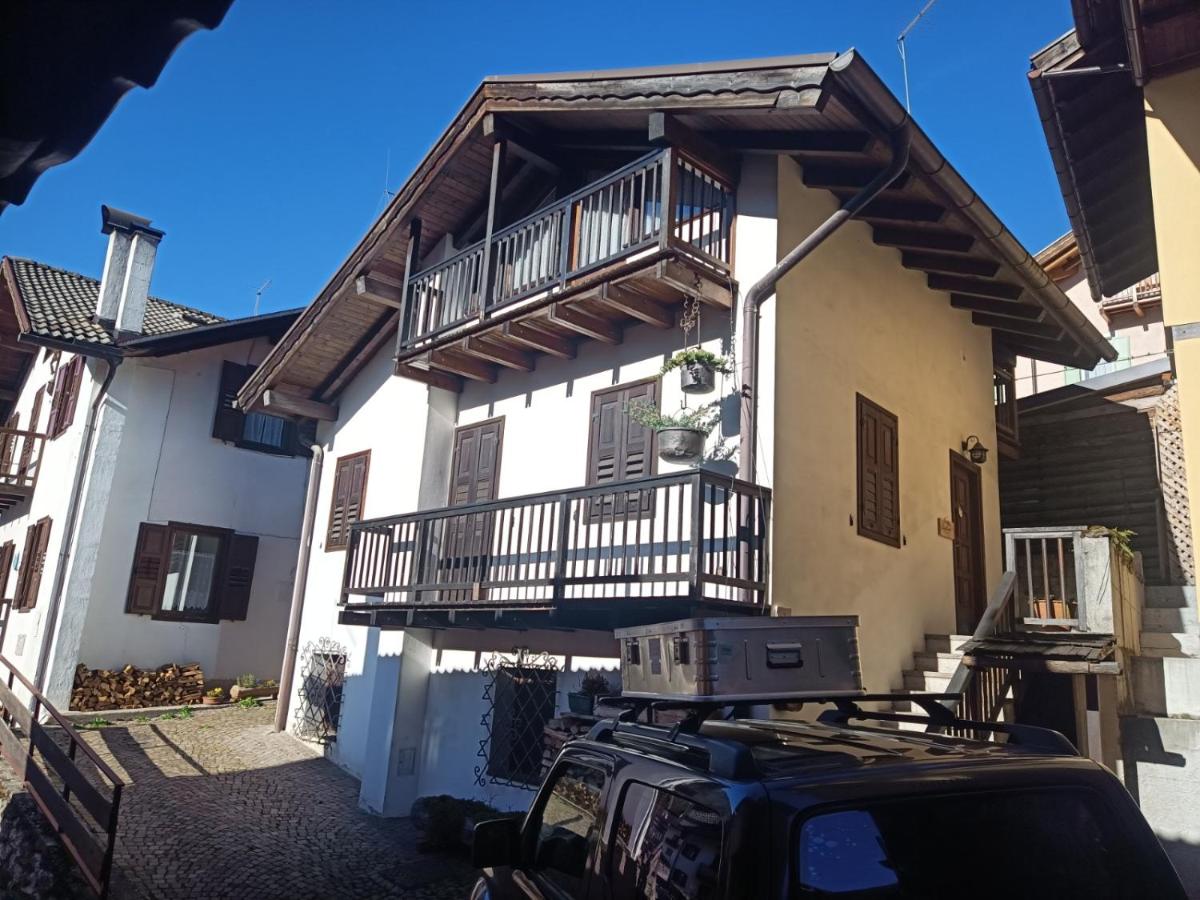 Casa Rosetta nel cuore delle Dolomiti - B&B Tonadico
