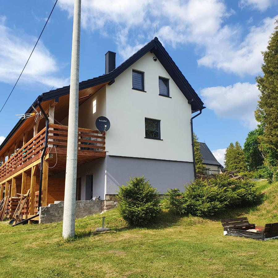 Apartamento con vistas a las montañas