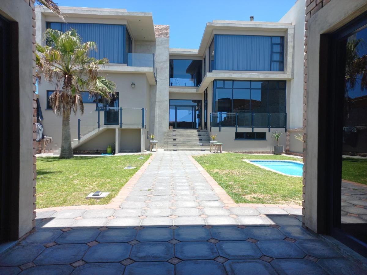 Dolphin Beach Villa at 138 Oystercatcher, Swakopmund - B&B