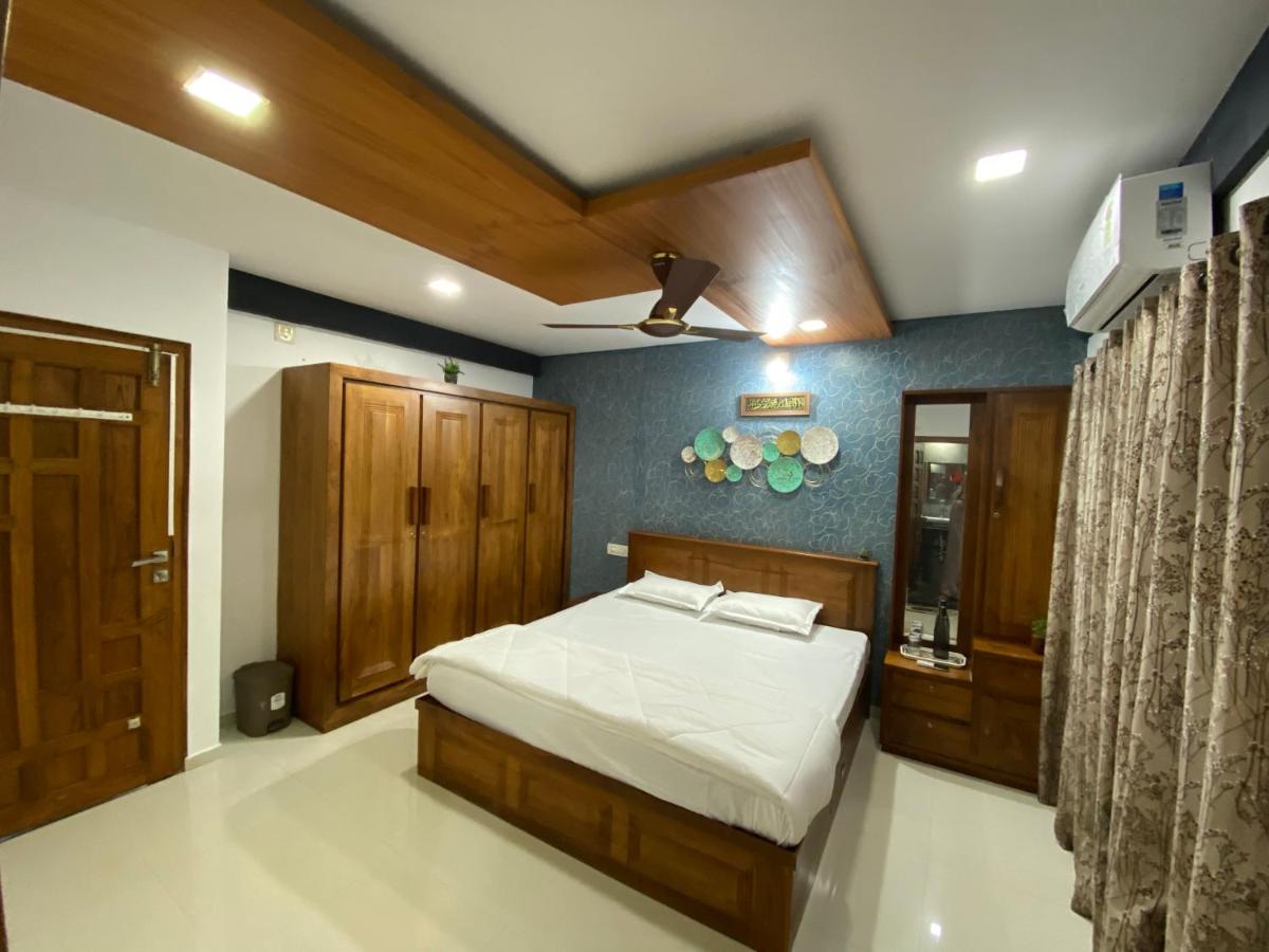 B&B Bhatkal - AL-MANAL 203 Luxury Suite Rooms 3BHK - Bed and Breakfast Bhatkal