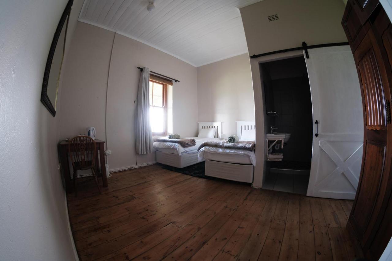 Twin Room with Private Bathroom