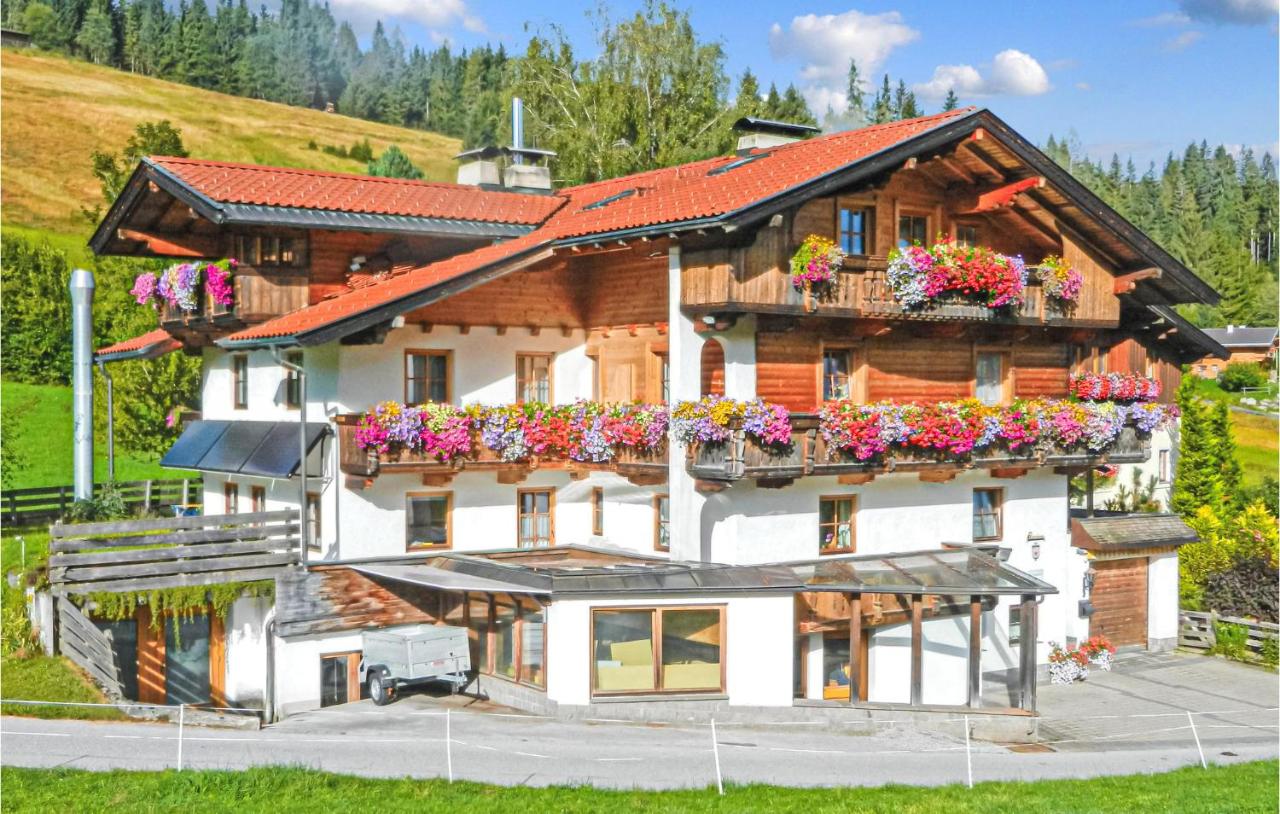 B&B Auffach - Lovely Apartment In Wildschnau With House A Panoramic View - Bed and Breakfast Auffach
