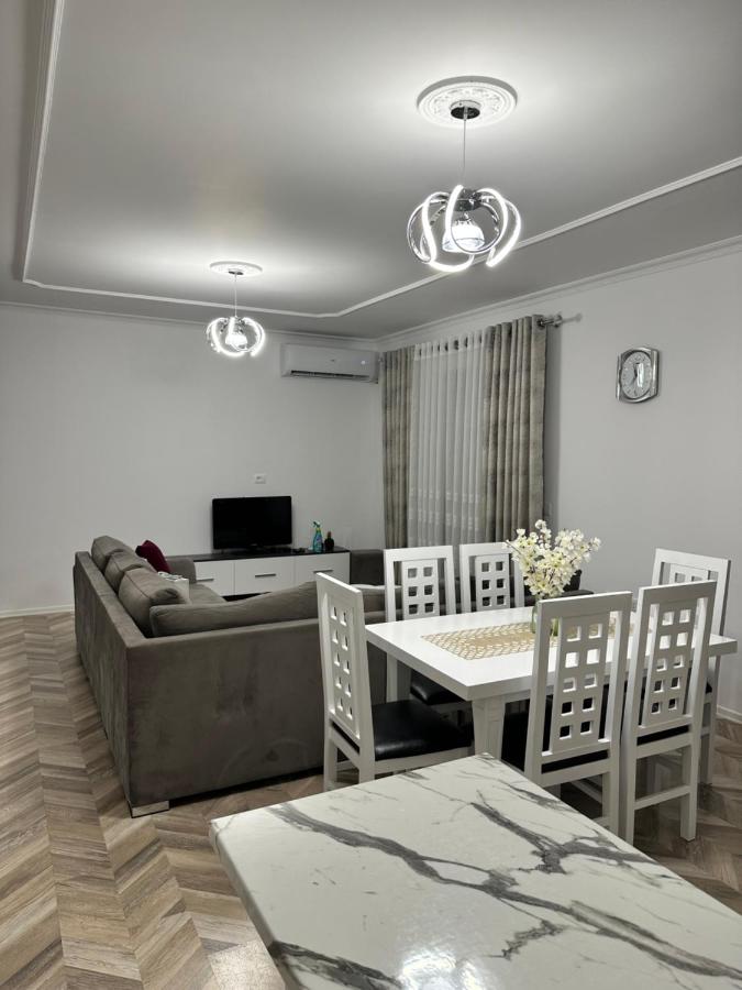 B&B Tirana - Family apartment - Bed and Breakfast Tirana