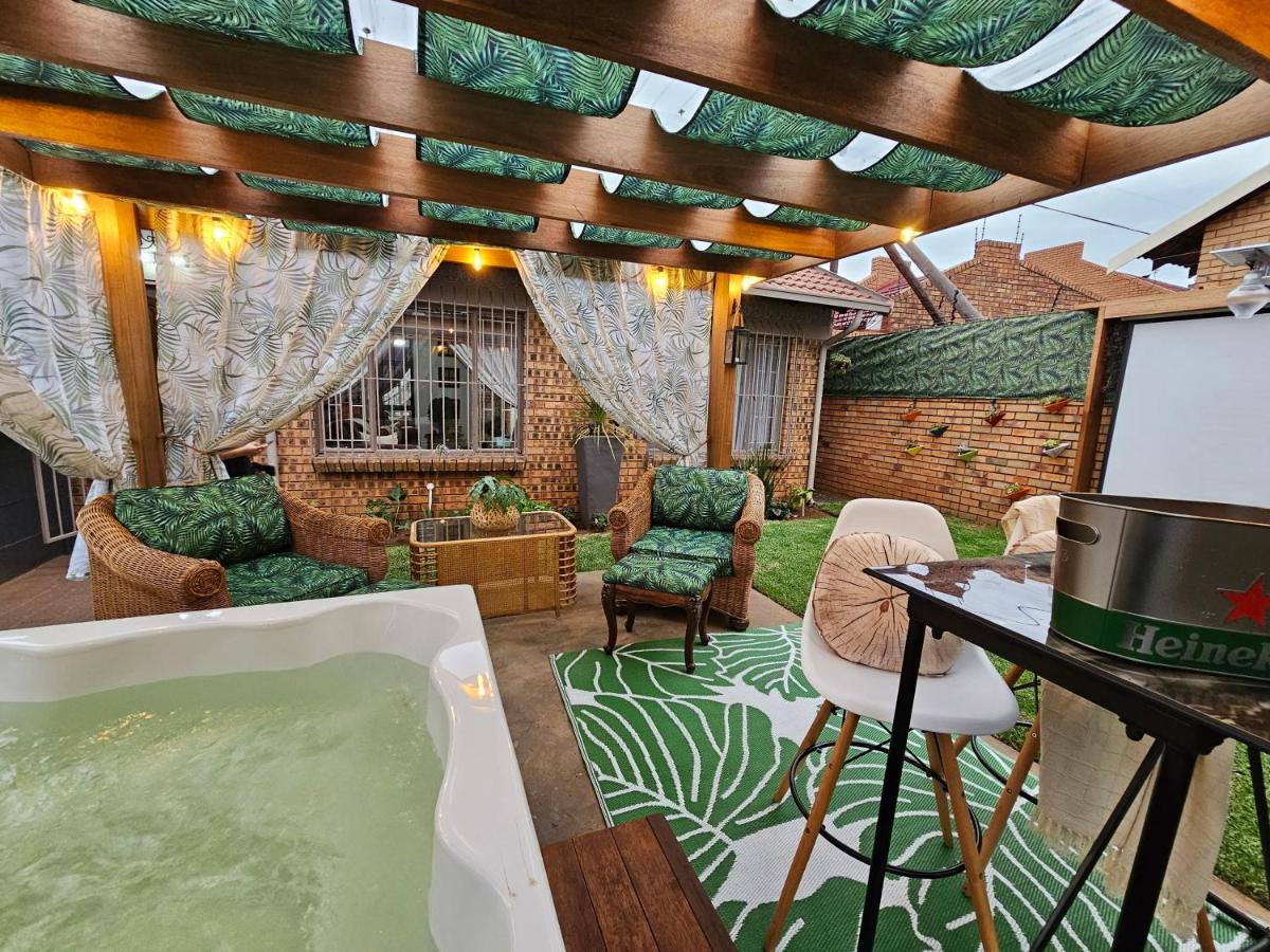 Villa La'Vie - Bed and Breakfast