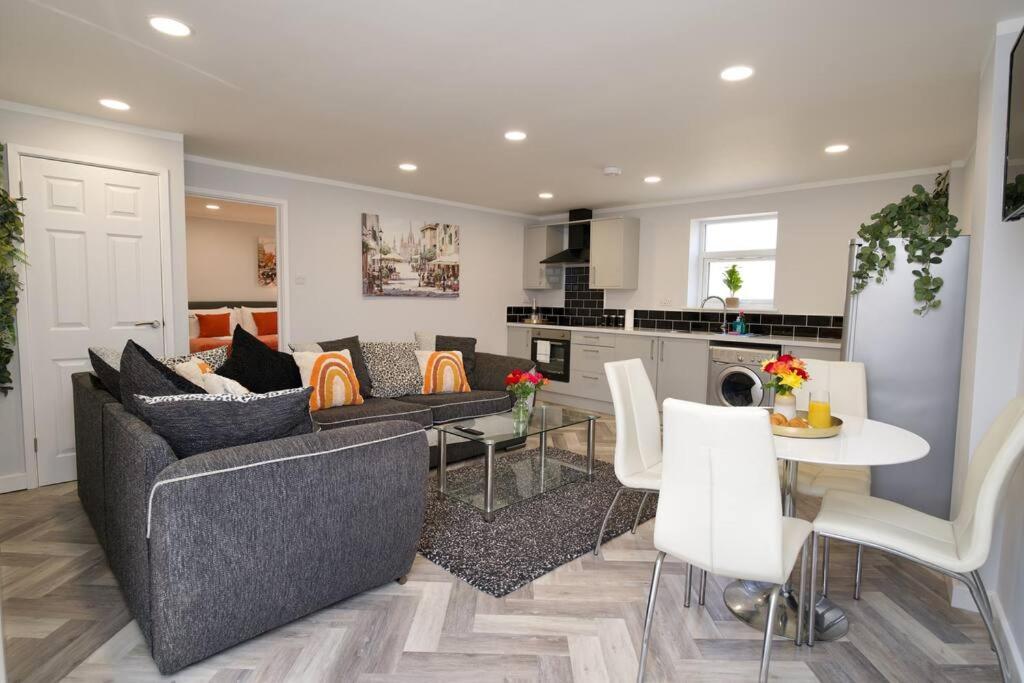 Dane Apartment 11 – Coventry - B&B