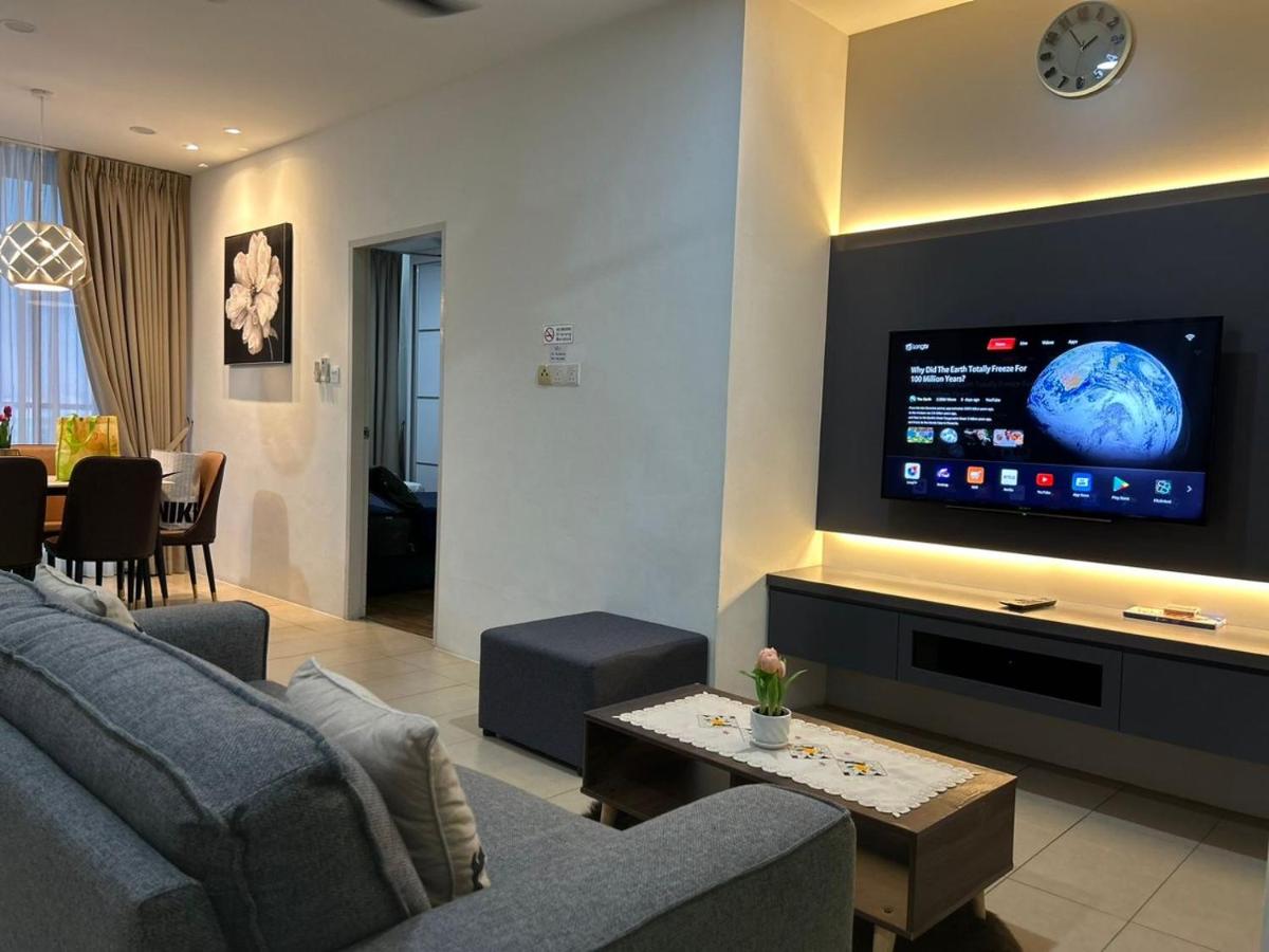 Roxy Apartment Kuching - B&B