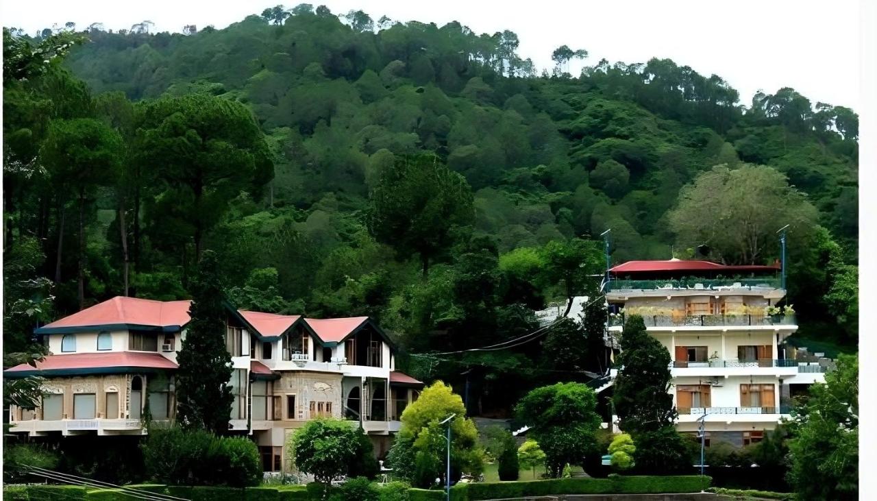 B&B Kasauli - Embrace Himalayan Spa Resort - Bed and Breakfast Kasauli