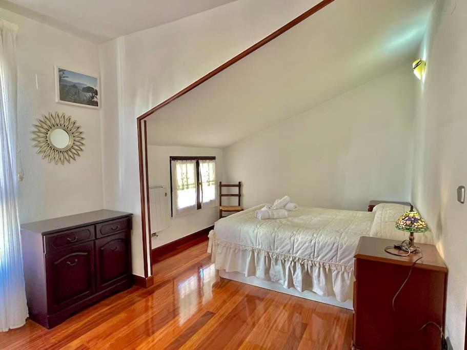 Txiripa Etxea , piso céntrico en casco antiguo - B&B Bermeo