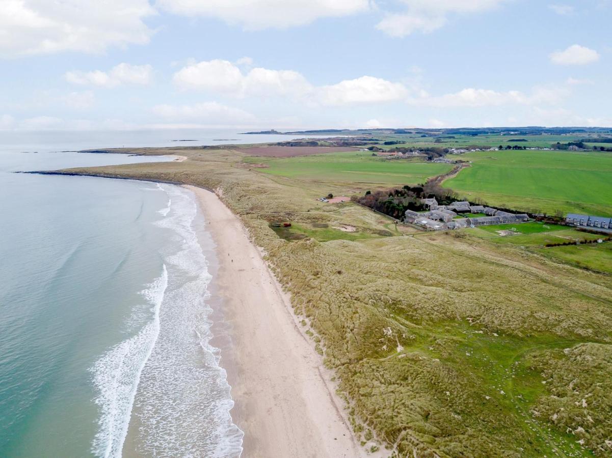 2 Bed in Newton-by-the-Sea 80481 - B&B