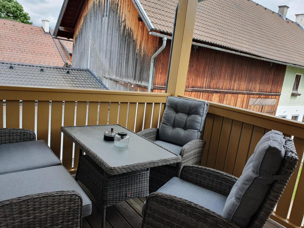 Studio mit Balkon