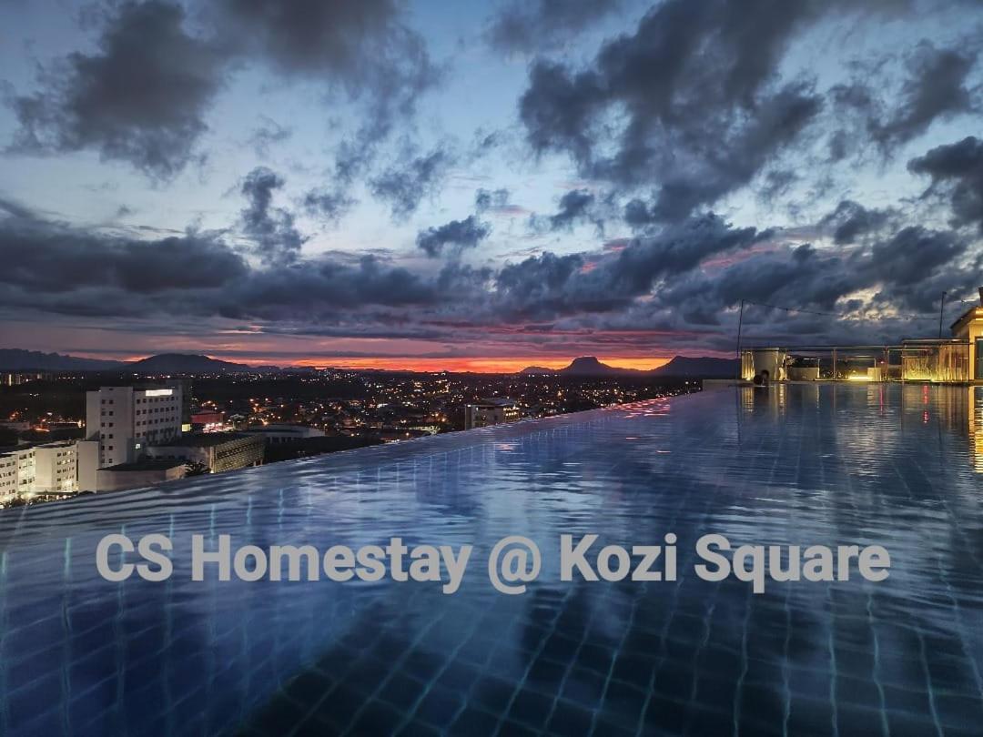 CS Homestay at Kozi Square Kuching - B&B
