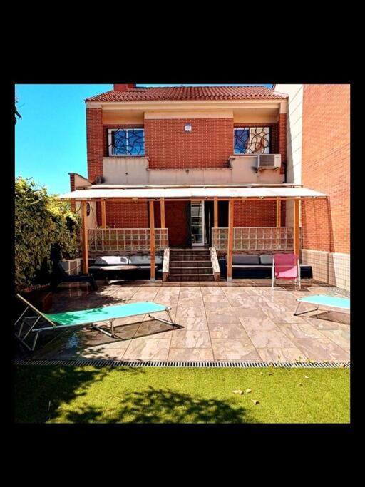 Casa grande 14 personas Getafe Madrid - B&B Getafe