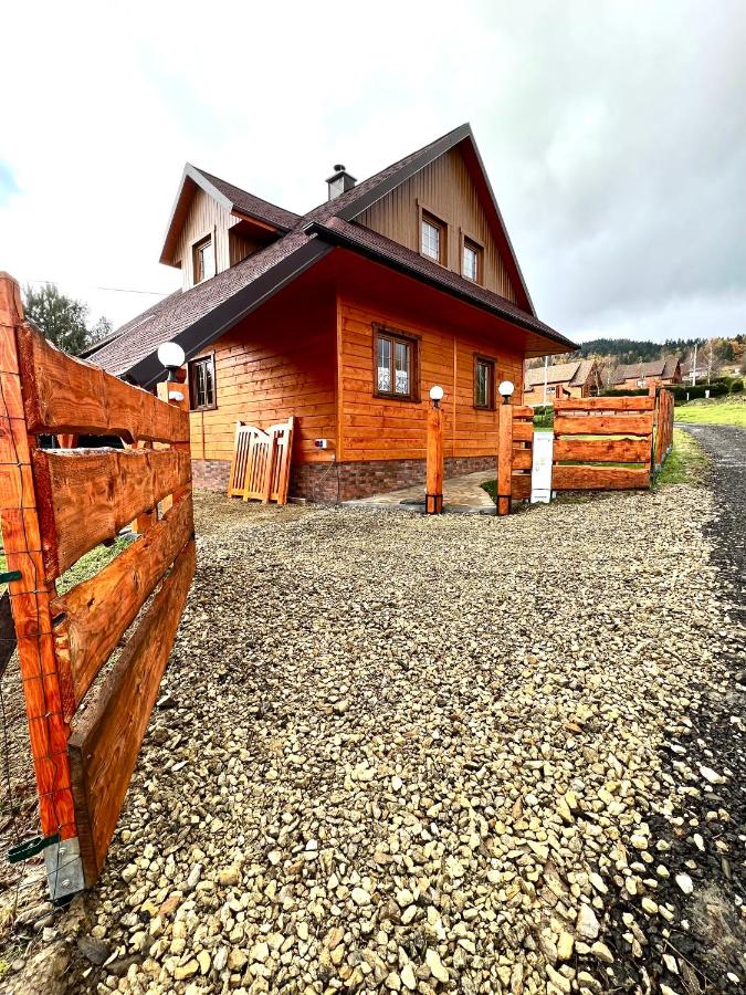 B&B Kamesznica - Highlander - drewniany dom w Beskidach - Bed and Breakfast Kamesznica