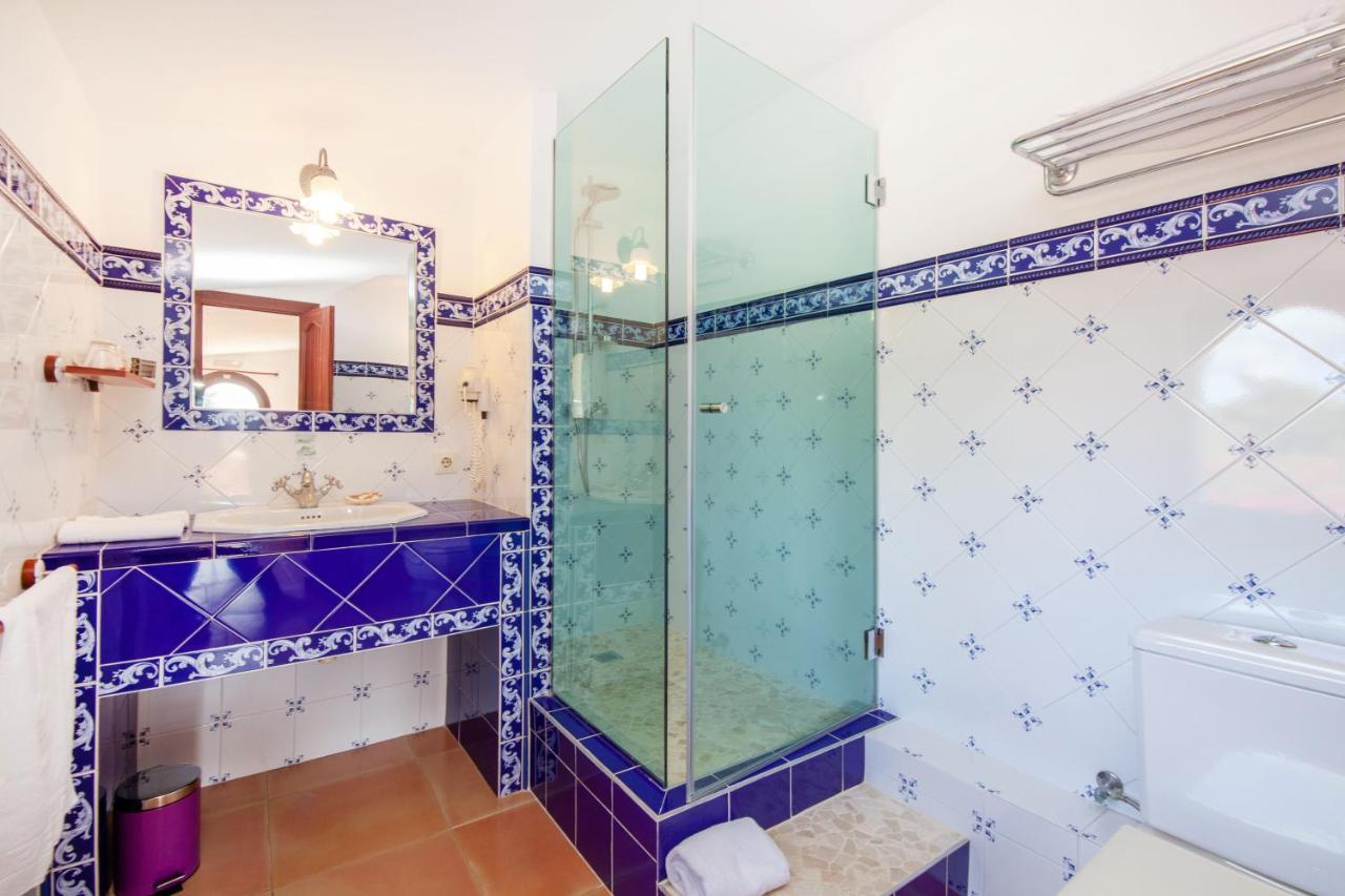 Superior Double Room with Terrace and Garden View