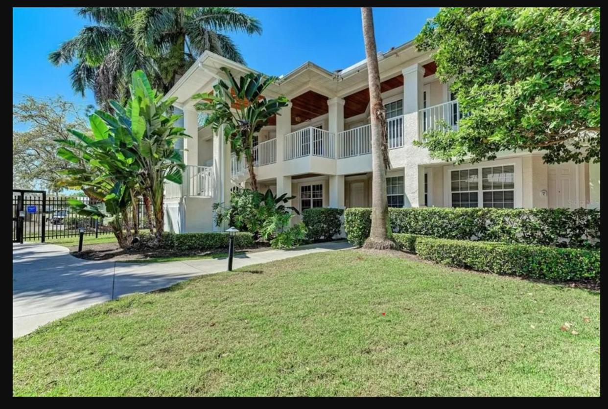 1 Bed 1 Bath at IMG near Beach - B&B Bradenton