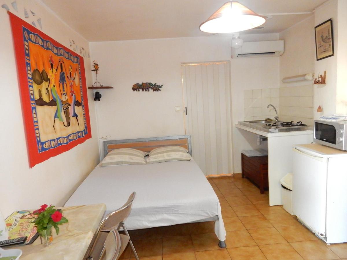 Estudio con terraza