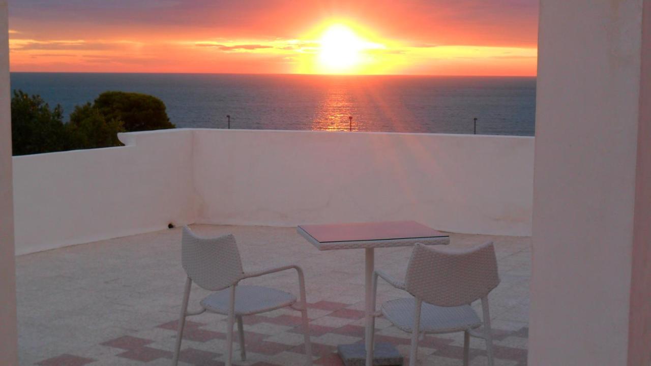 Tweepersoonskamer met Balkon en Uitzicht op Zee - Strandarrangement