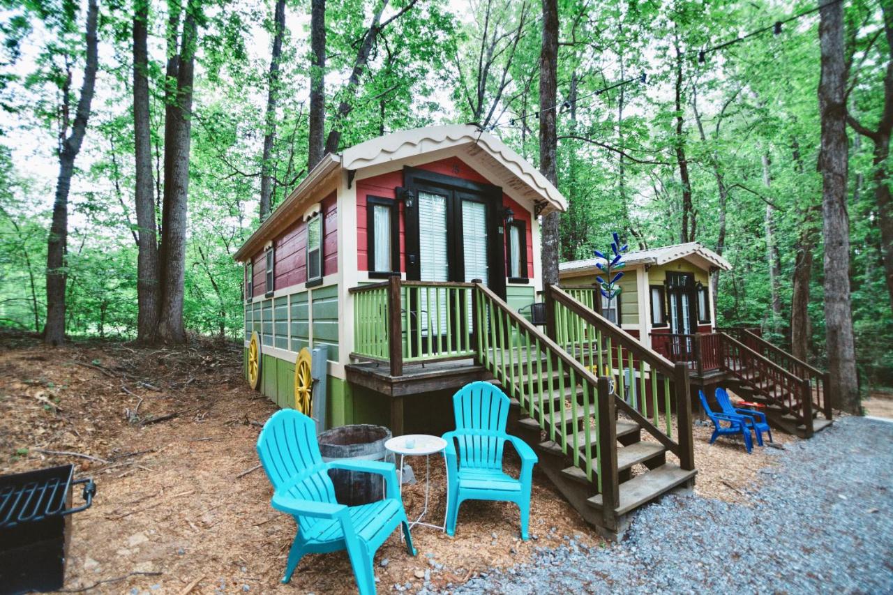 Gypsy Cottage Near the Smokies #15 Queenie - B&B