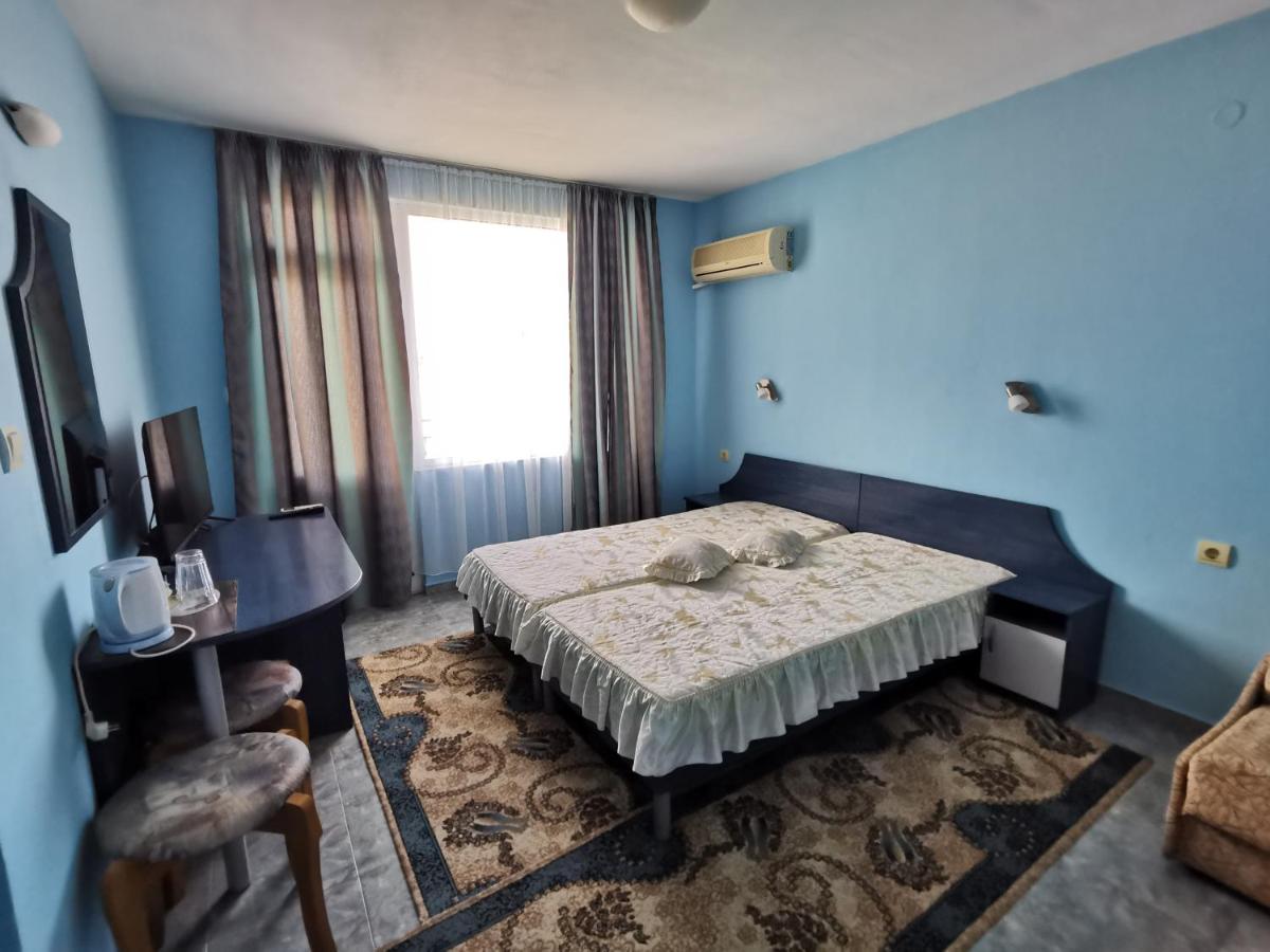 Twin Room with Extra Bed