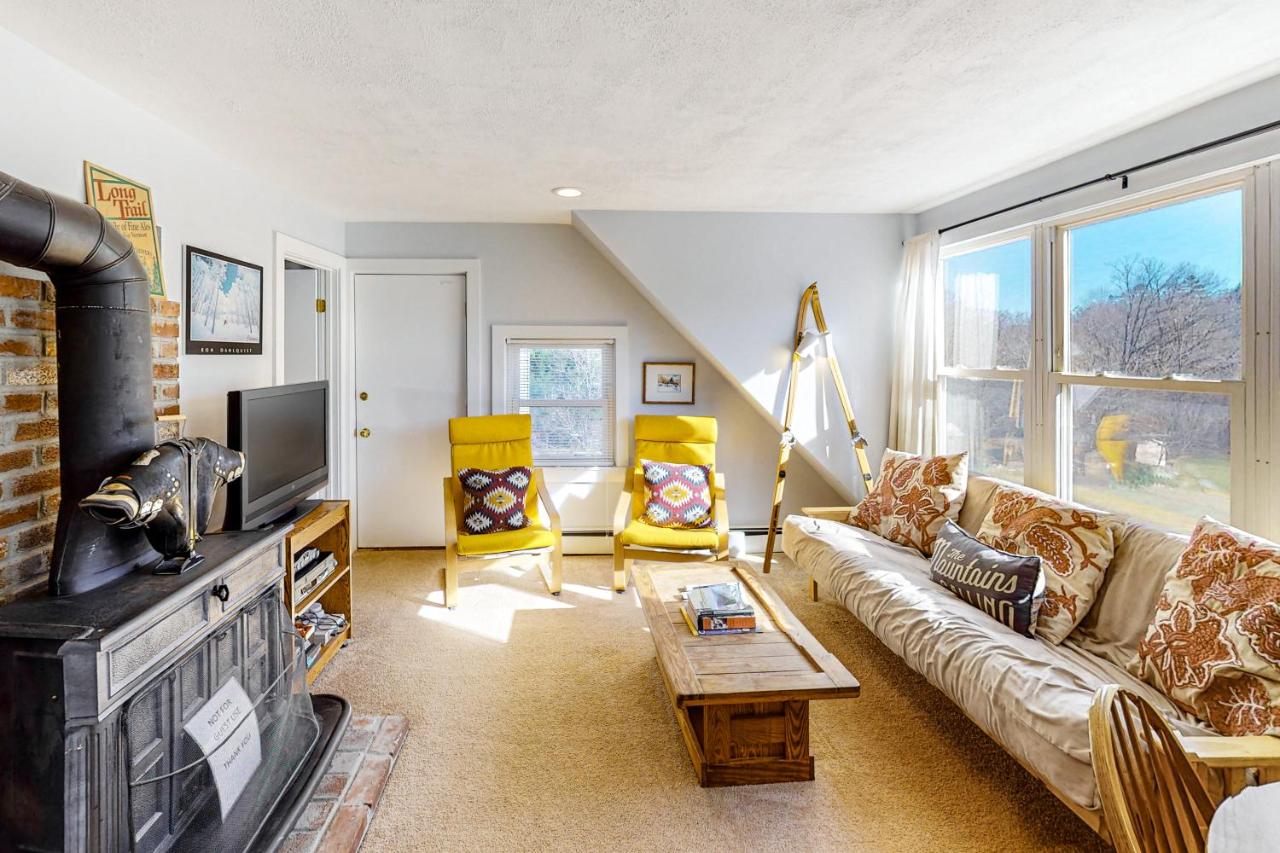 Depot Street Condo - Bed and Breakfast