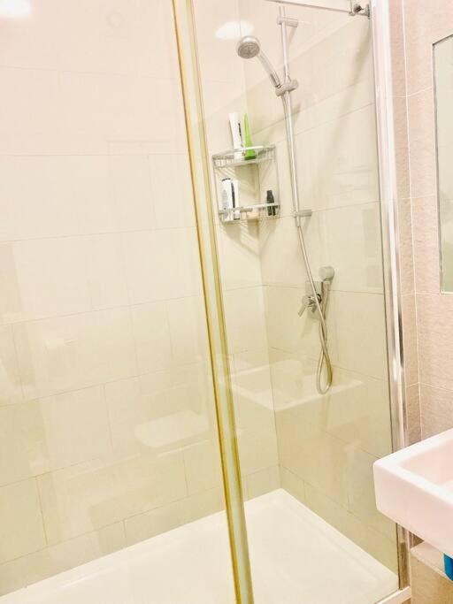 Chic studio in Leicester Sqaure! - B&B