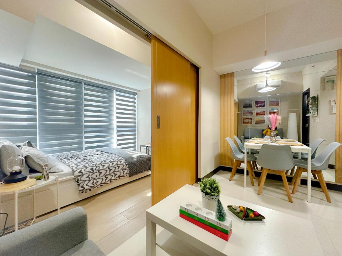 1BR BGC Uptown Modern Condo Netflix 200Mb Wifi - B&B Manila
