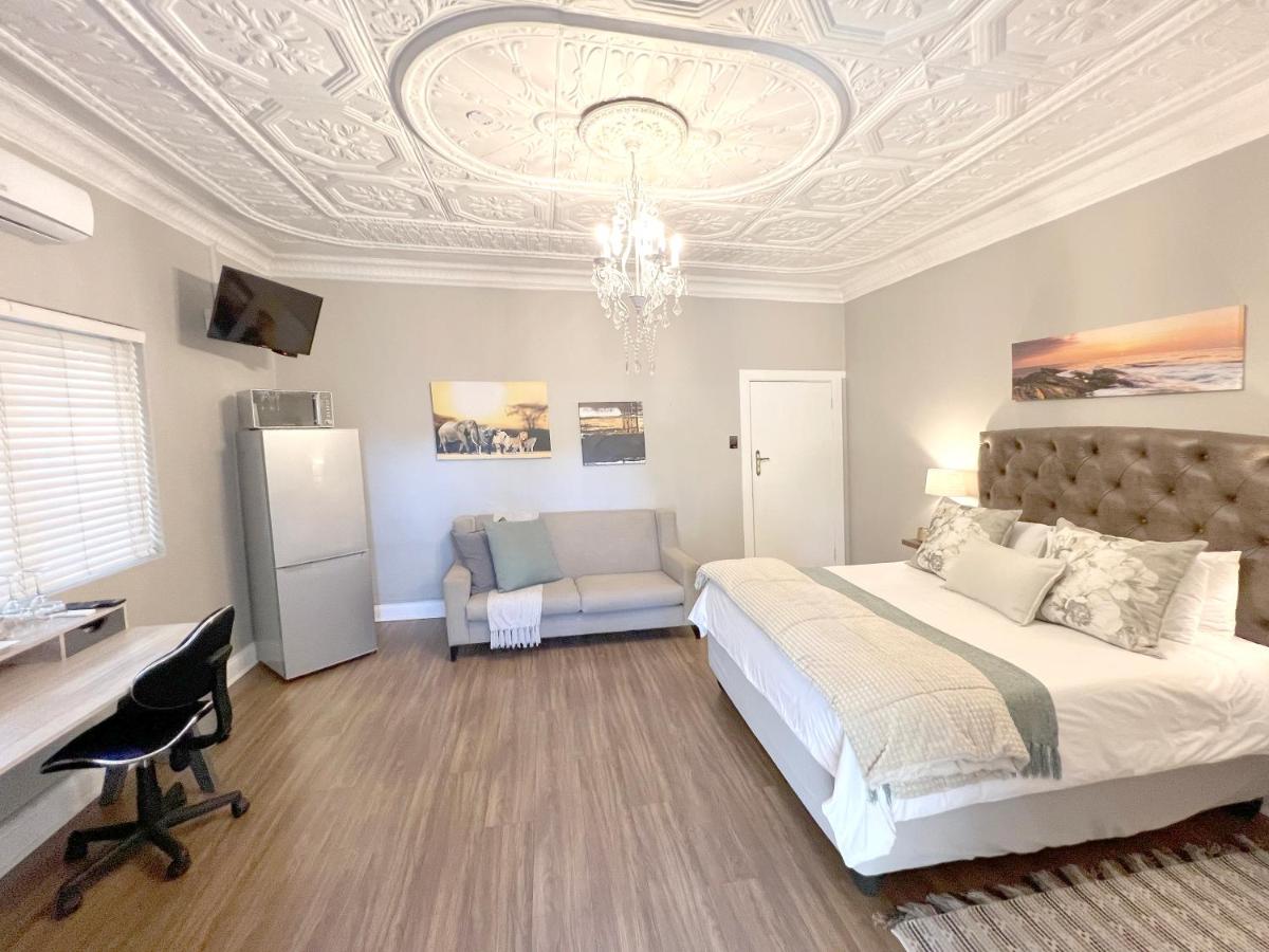 Executive Queen Room