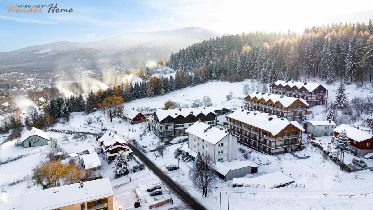 Wonder Home - Apartamenty Karpatia Resort tuż przy stoku i blisko szlaków turystycznych - Bed and Breakfast Karpacz