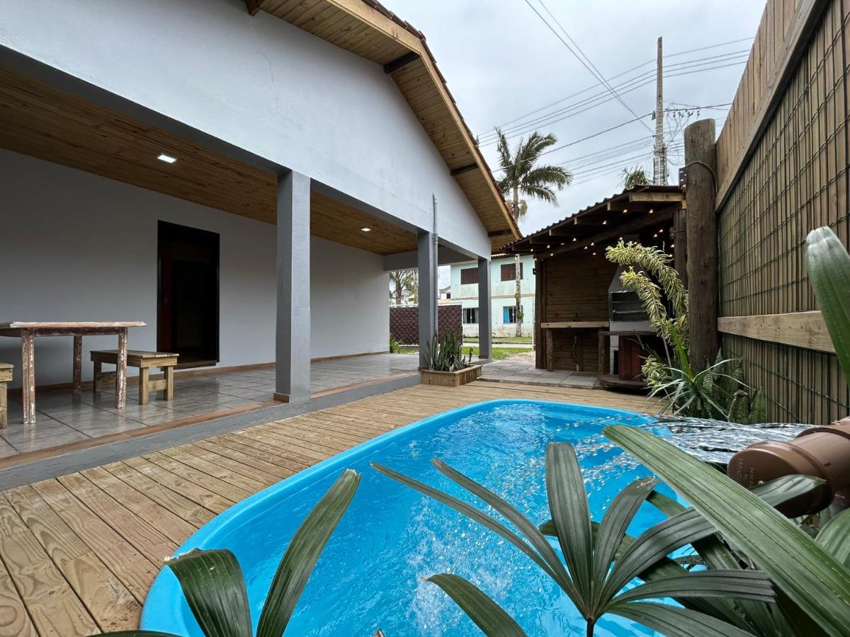 Casa privativa a 2 quadras da Praia da Ferrugem 17 - B&B