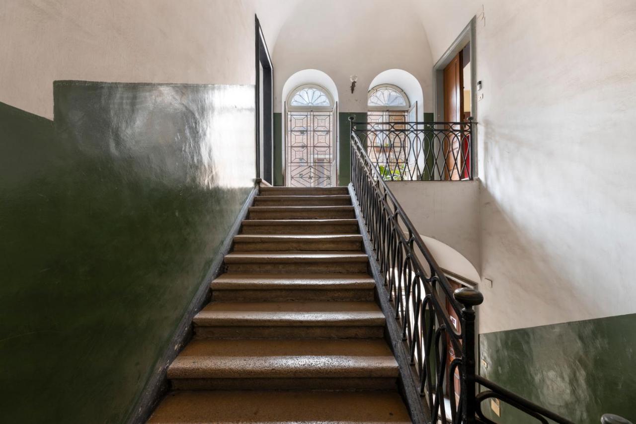 Appartamento con tetti affrescati a Catania centro - B&B Catania