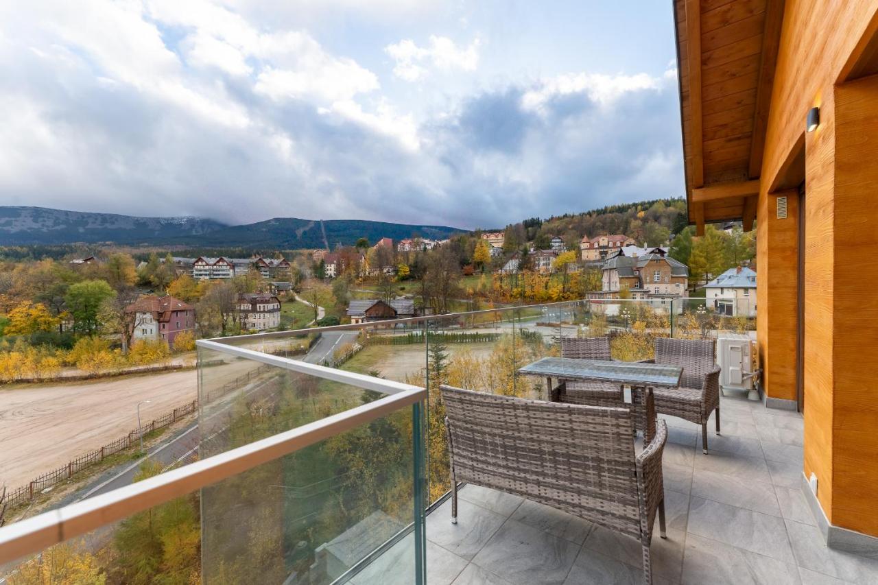 Apartament Widokowe Marzenie - blisko stoku, parking podziemny by SpaceApart - B&B