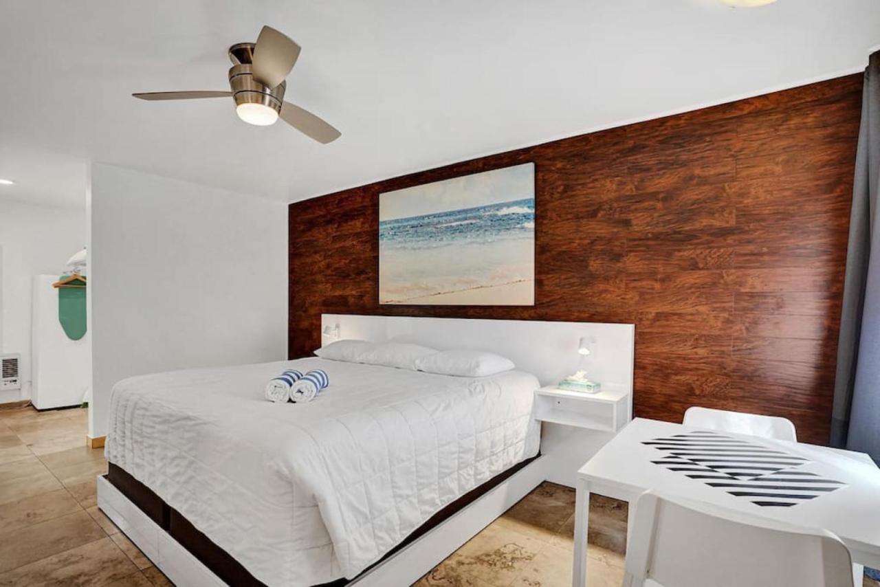 B&B Pompano Beach - Waves Beach Town Cozy Studio Apartment - Bed and Breakfast Pompano Beach