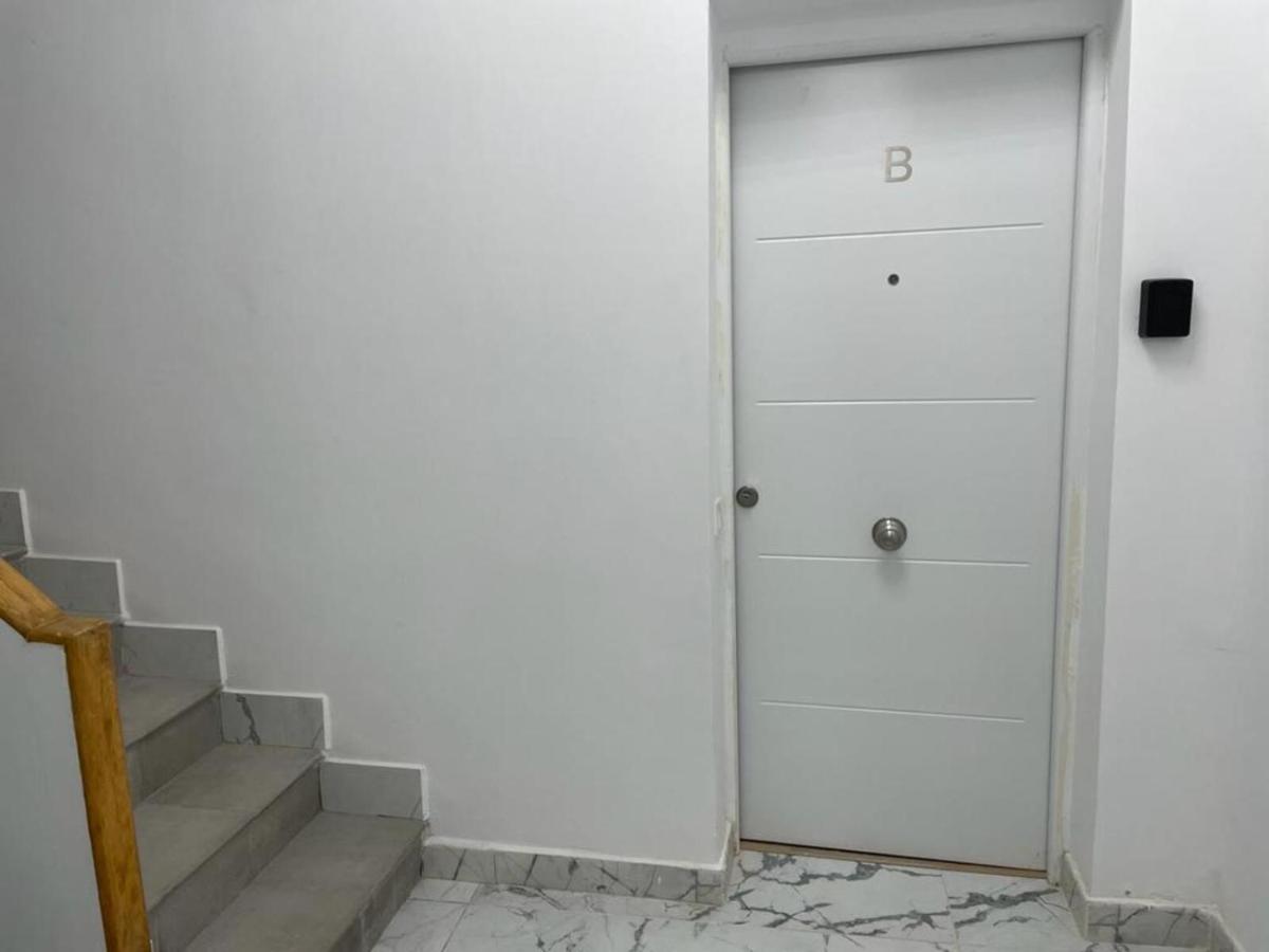 U2 Apartamento a estrenar, cerca de Metro - Ferienwohnung