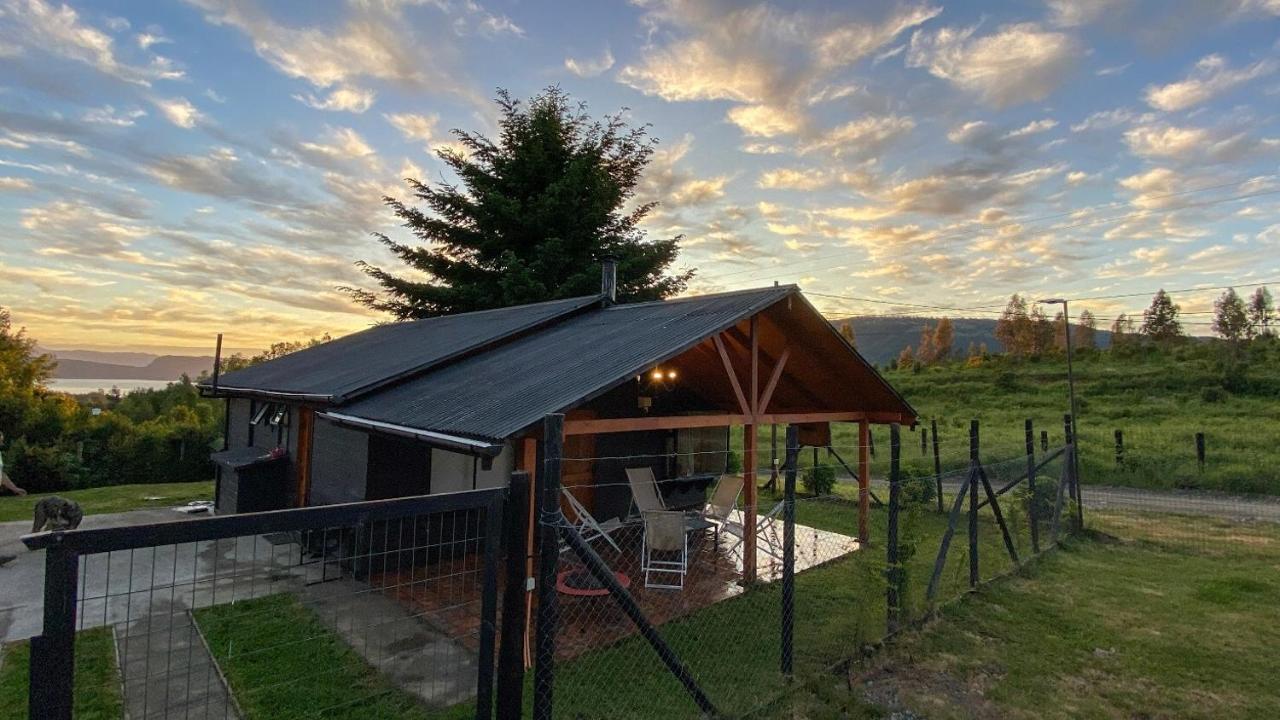 Casa lican Ray vista al lago - B&B Licán Ray
