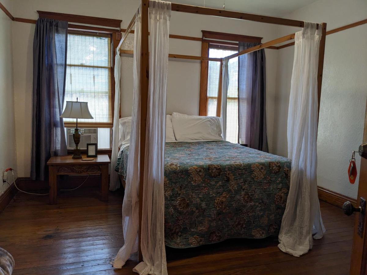 Queen Room with Shared Bathroom