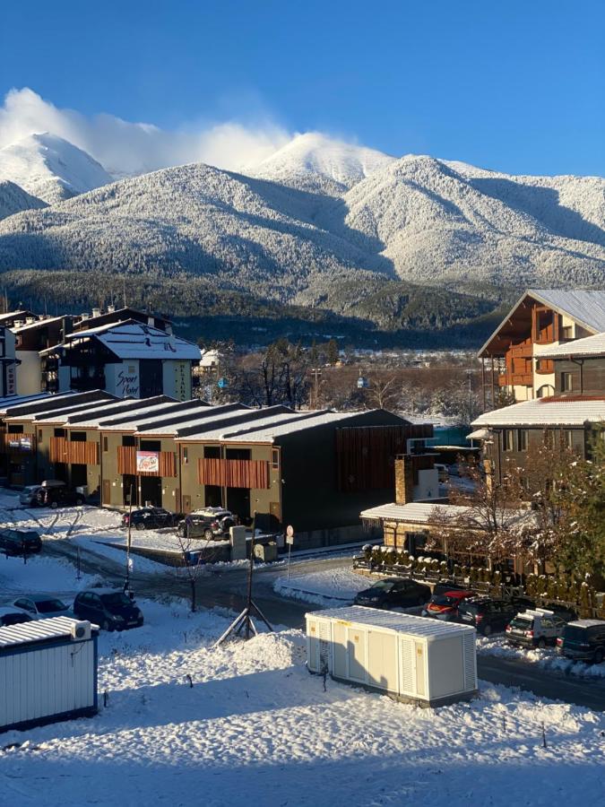 Anna Apartment near Gondola - Bed and Breakfast Bansko