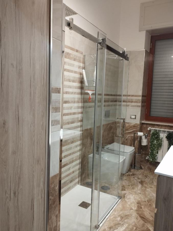 Camera Familiare con Bagno Privato