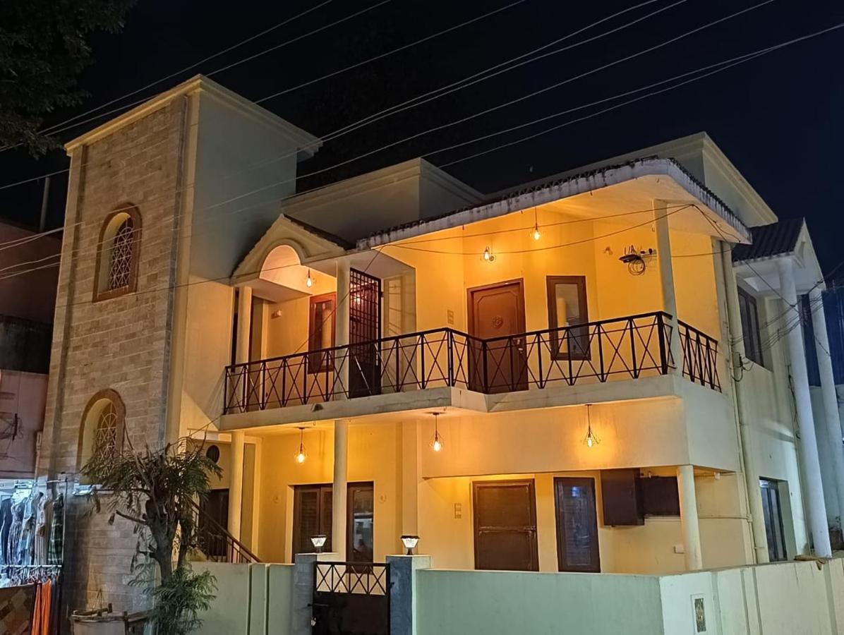 Agnisthala Guest House - B&B Tiruvannamalai