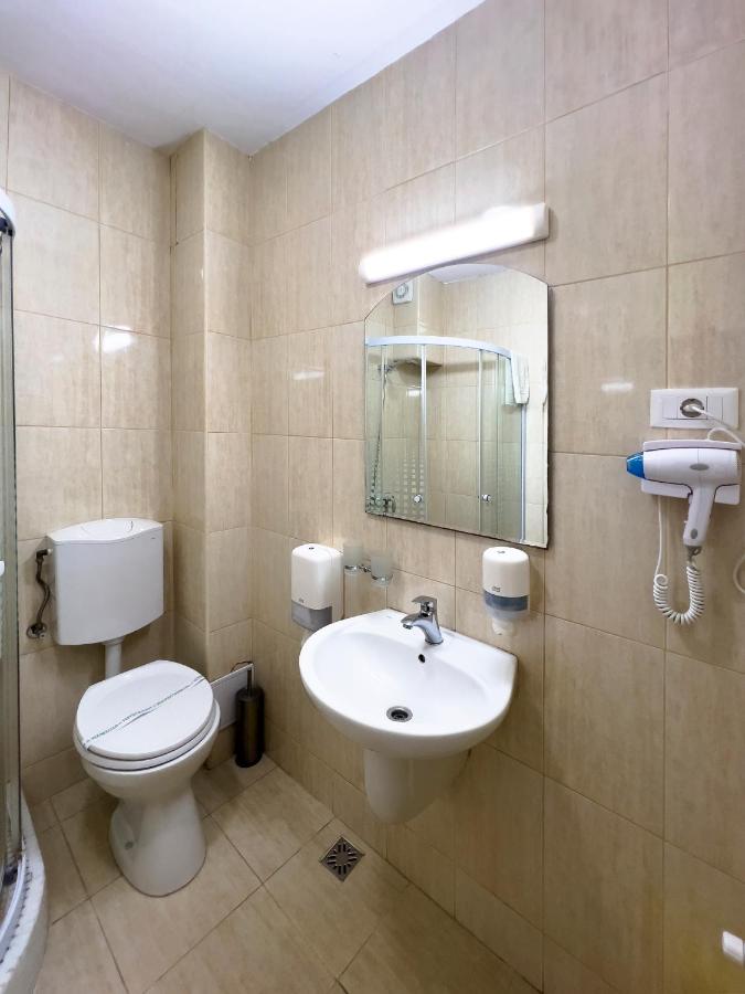 Tweepersoonskamer met 2 Aparte Bedden