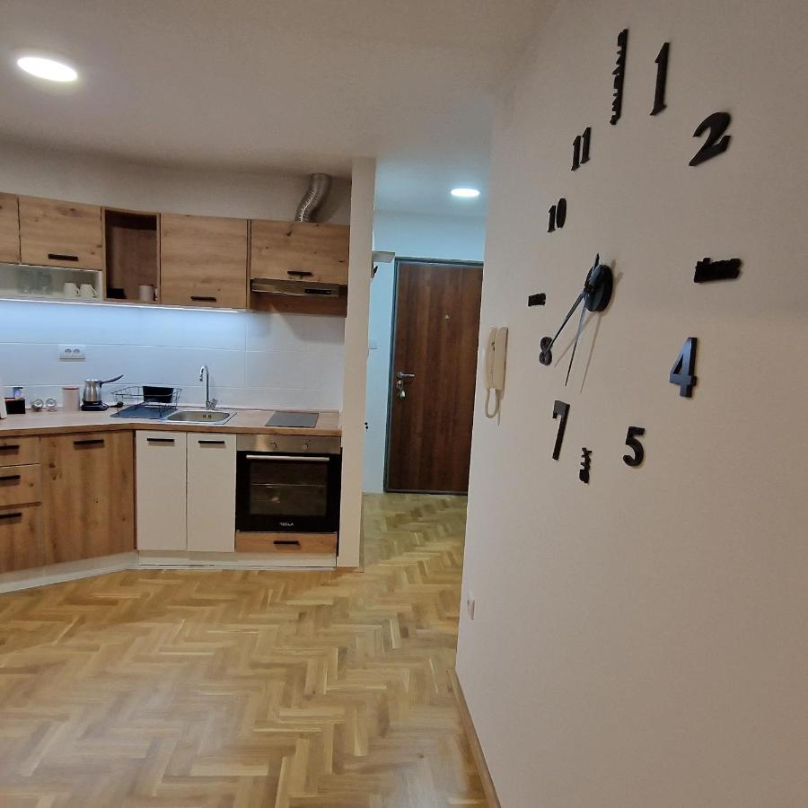 B&B Požarevac - Stan na dan Apartman S - Bed and Breakfast Požarevac