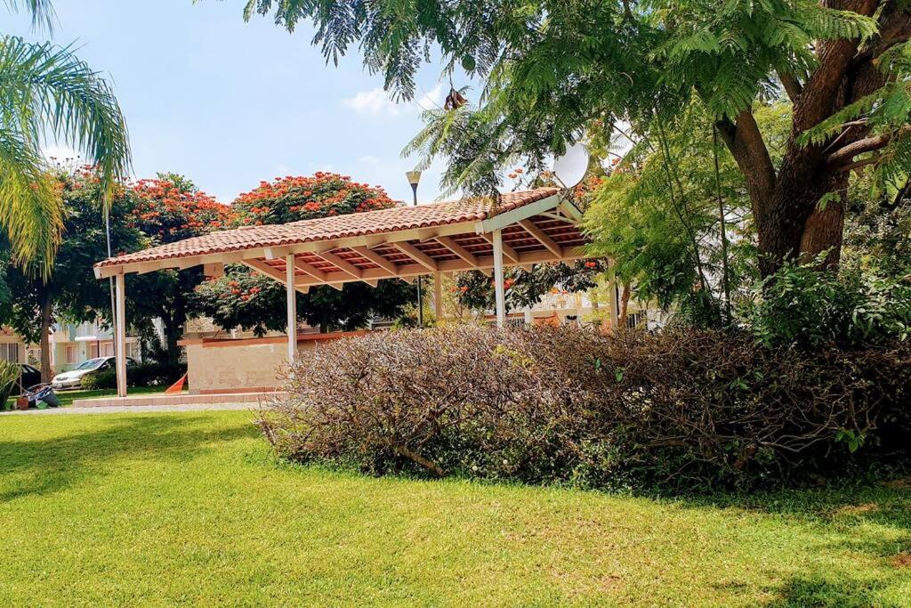Disfruta de la ciudad en un espacio tranquilo! - B&B