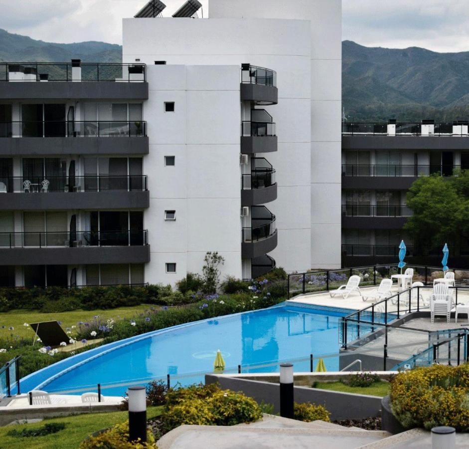 Veneto Village Departamento 5min De Carlos Paz- Vista al lago - B&B Villa Parque Síquiman
